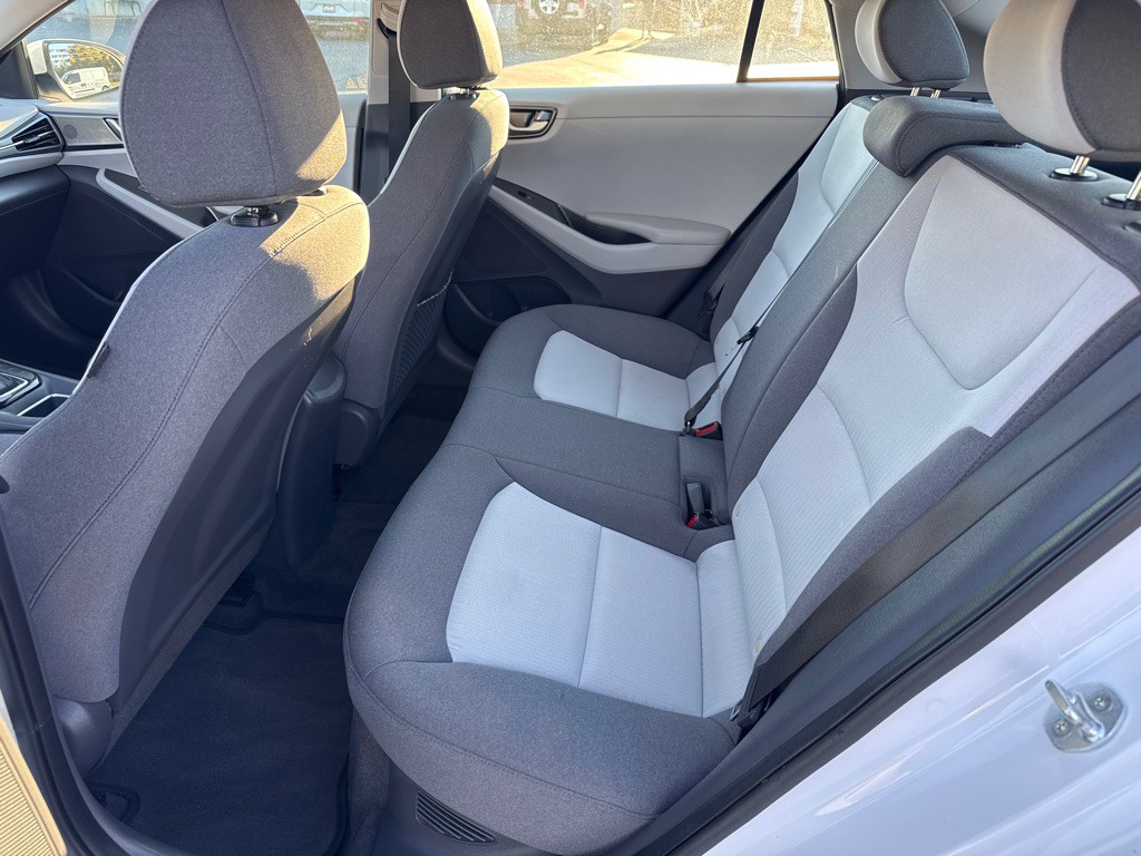 2020 Hyundai Ioniq Image 12