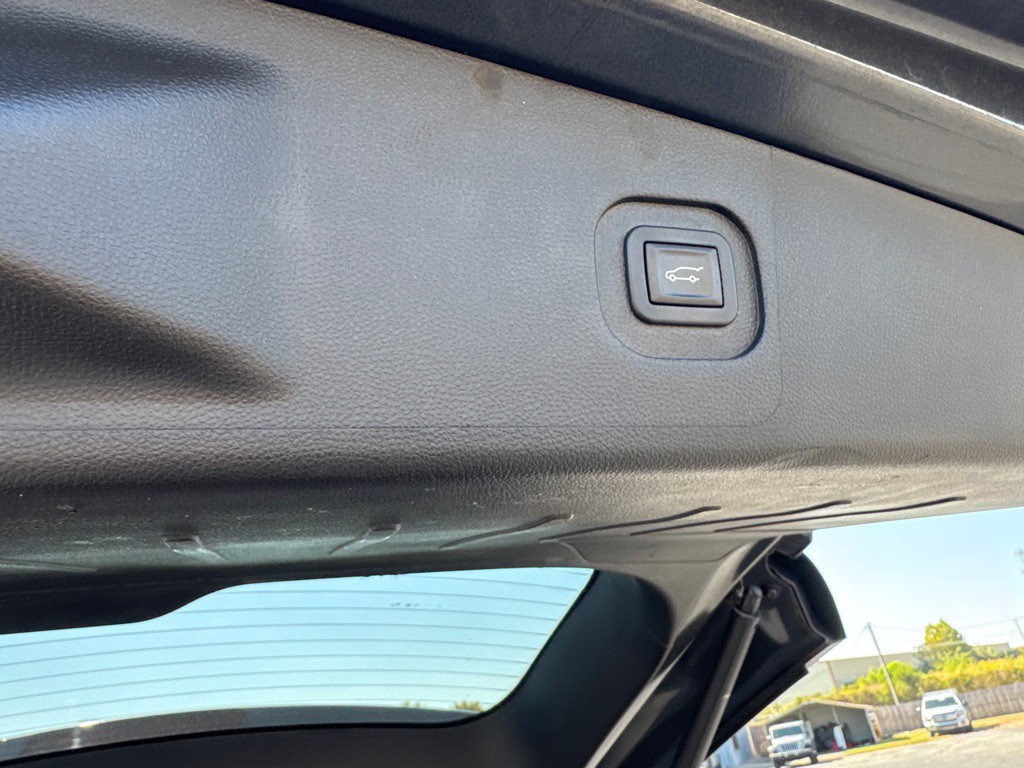 2017 GMC Terrain Image 12