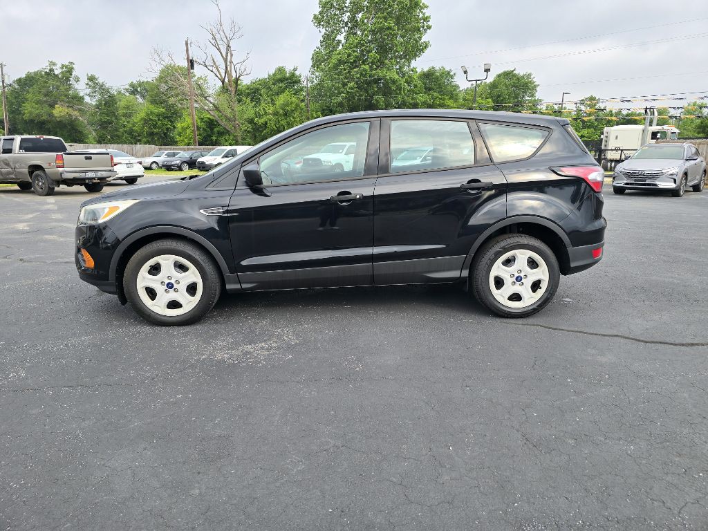 2017 Ford Escape Image 2