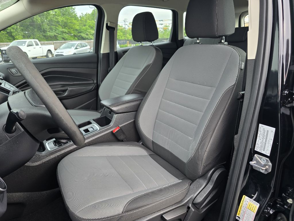 2017 Ford Escape Image 10