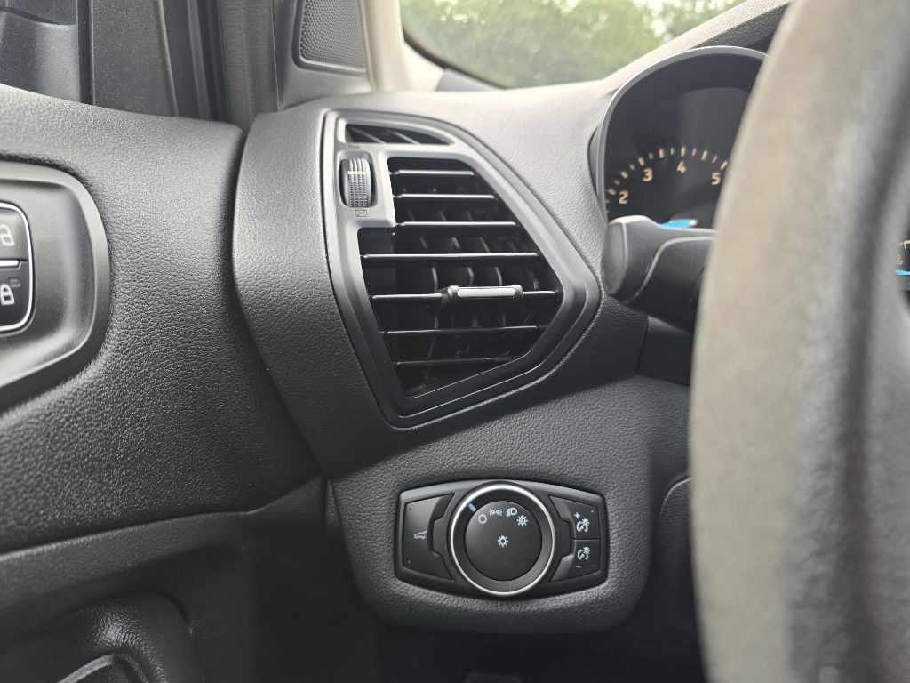 2017 Ford Escape Image 22