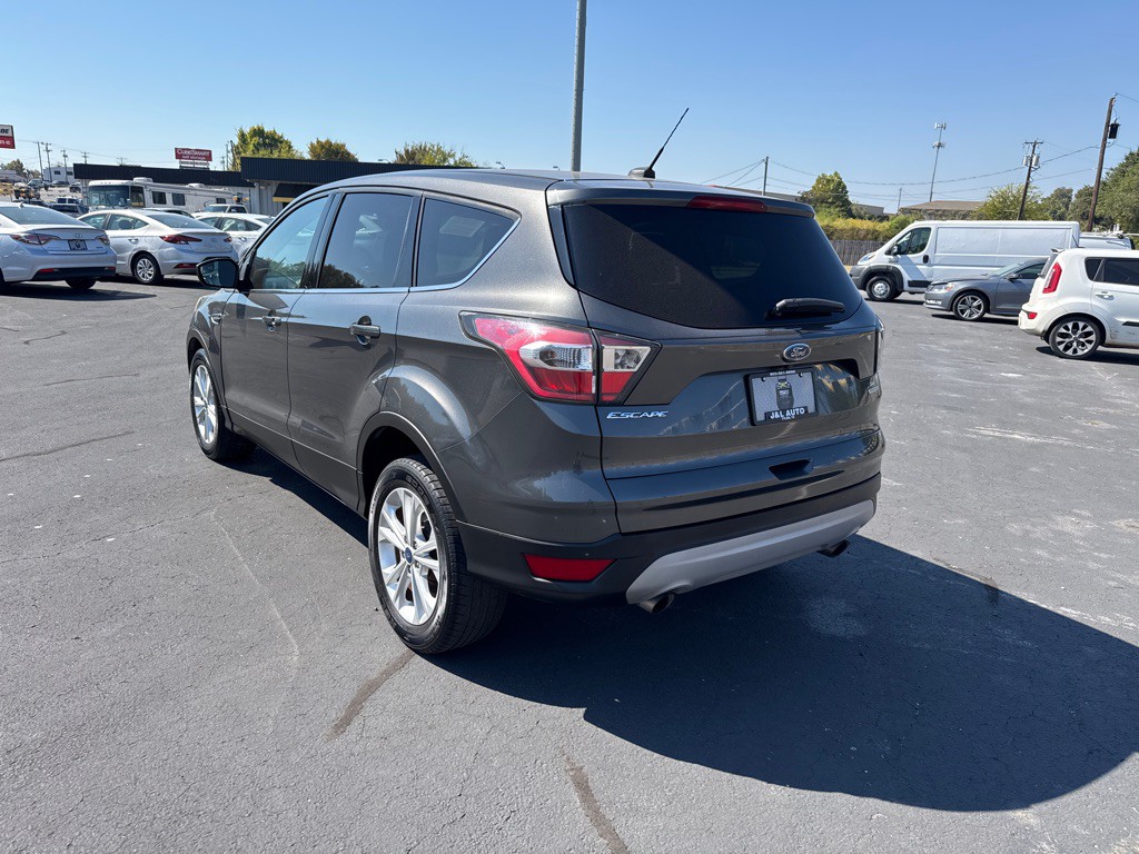 2017 Ford Escape Image 3