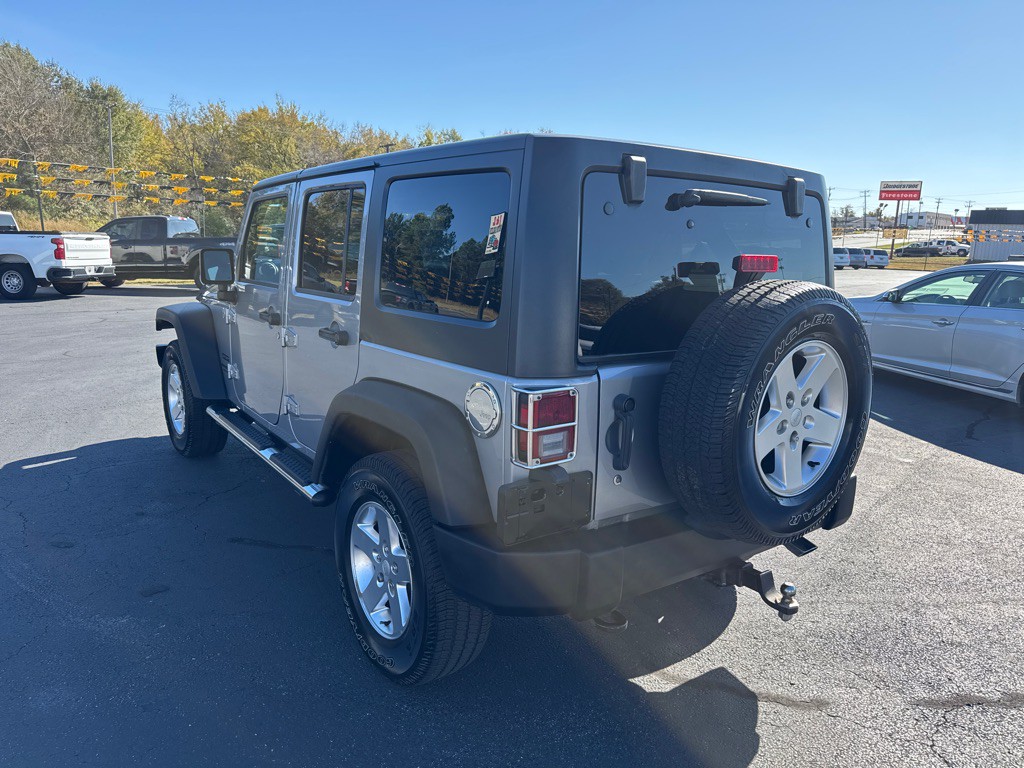 2015 Jeep Wrangler Unlimited Image 3