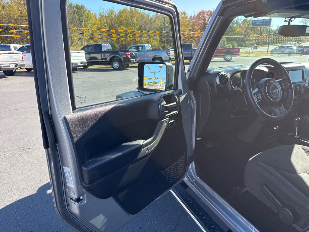 2015 Jeep Wrangler Unlimited Image 9