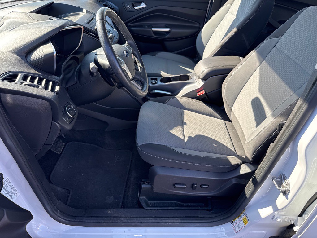 2017 Ford C-Max Image 10