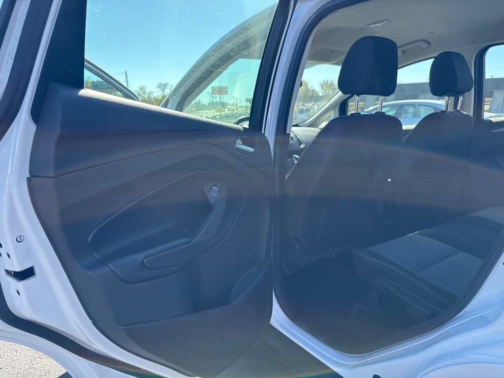 2017 Ford C-Max Image 11