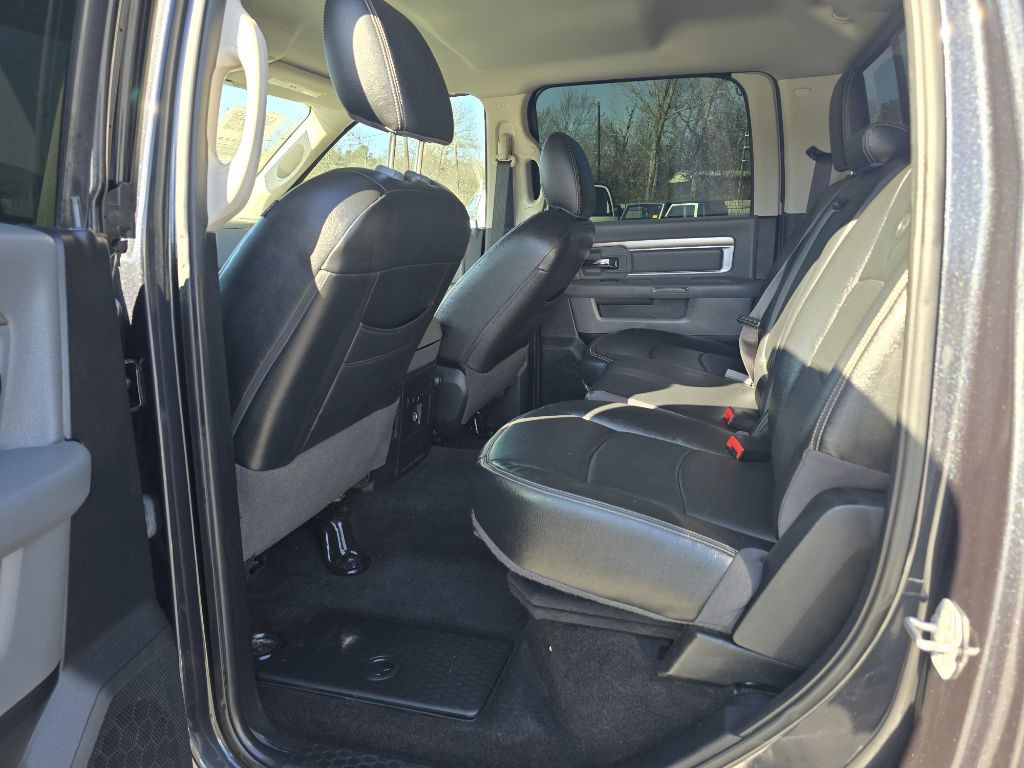 2017 RAM 1500 Image 8