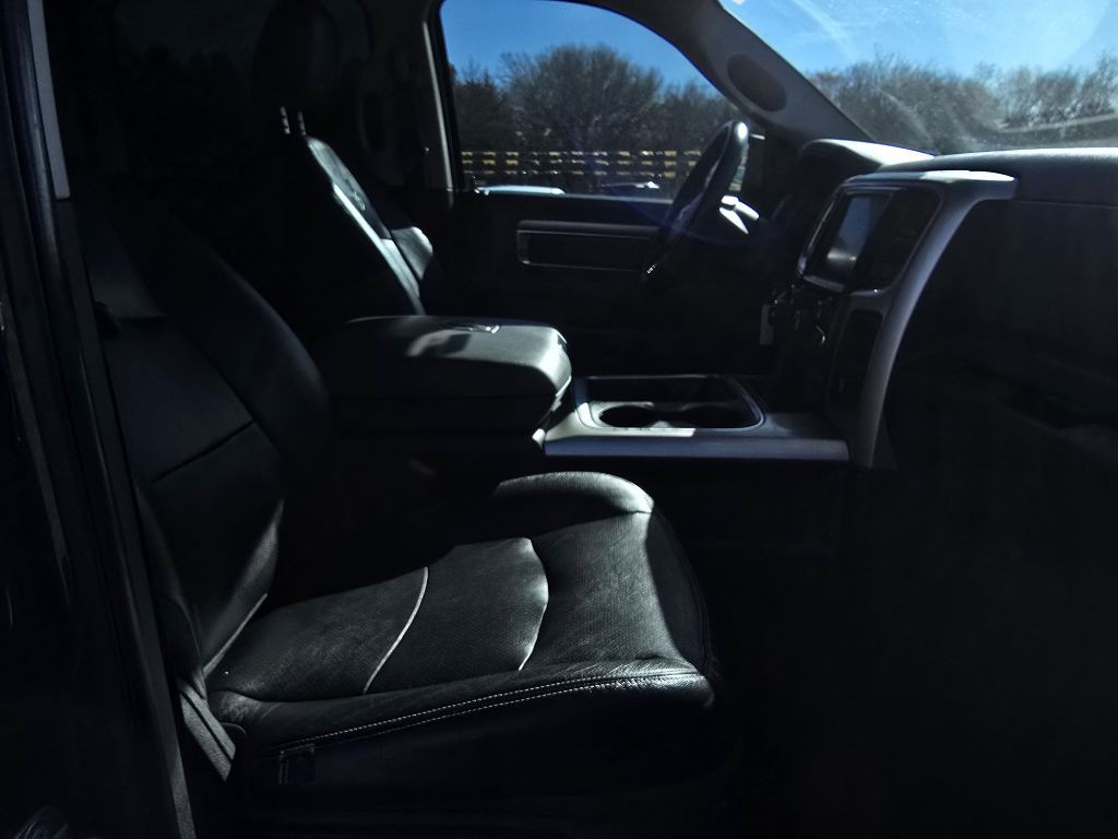 2017 RAM 1500 Image 12