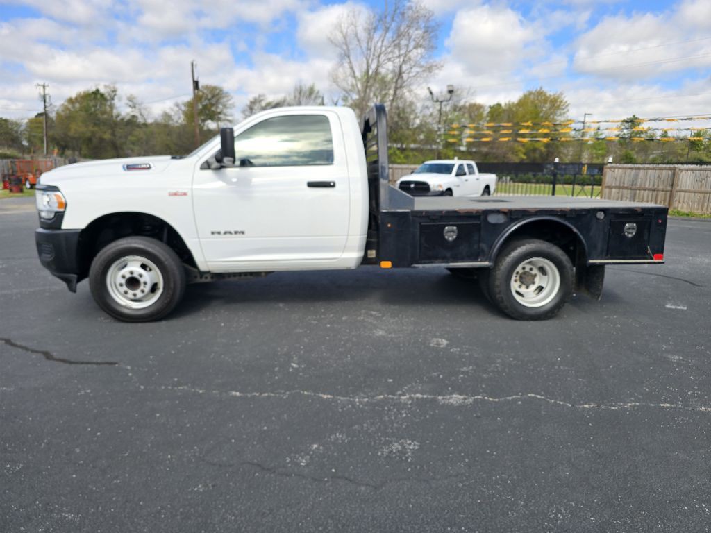 2019 RAM 3500 Image 2