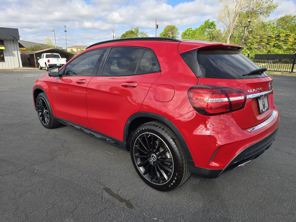 2019 Mercedes-Benz GLA-Class Image 2