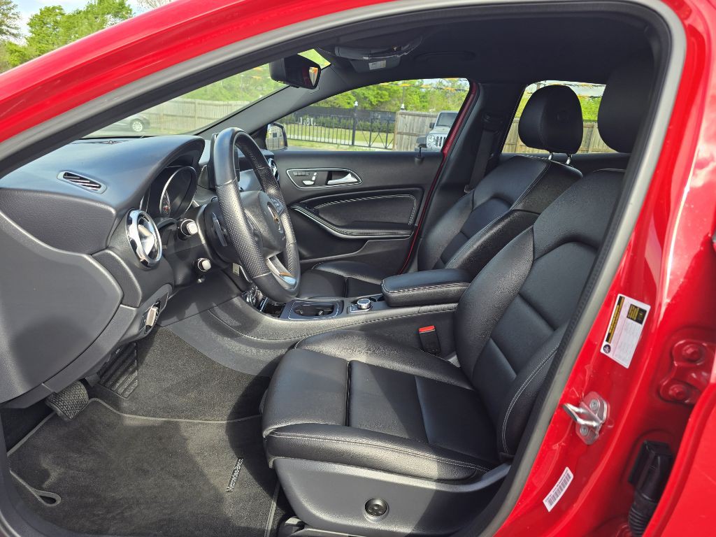 2019 Mercedes-Benz GLA-Class Image 7