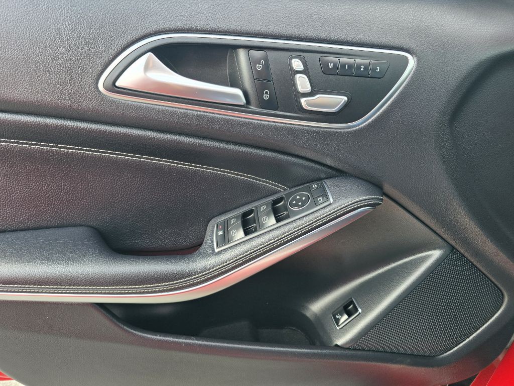 2019 Mercedes-Benz GLA-Class Image 13