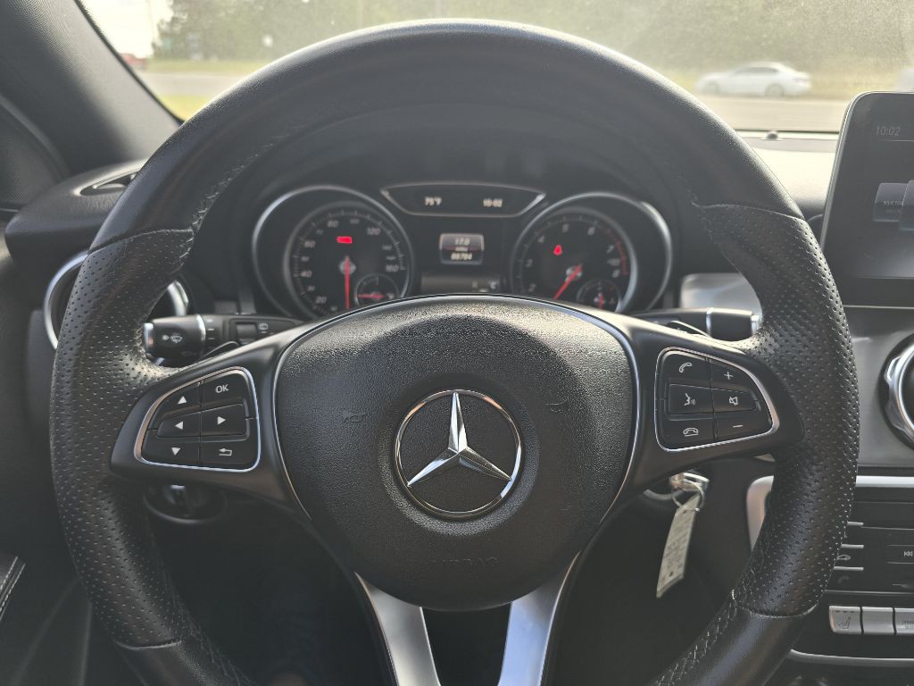 2019 Mercedes-Benz GLA-Class Image 19