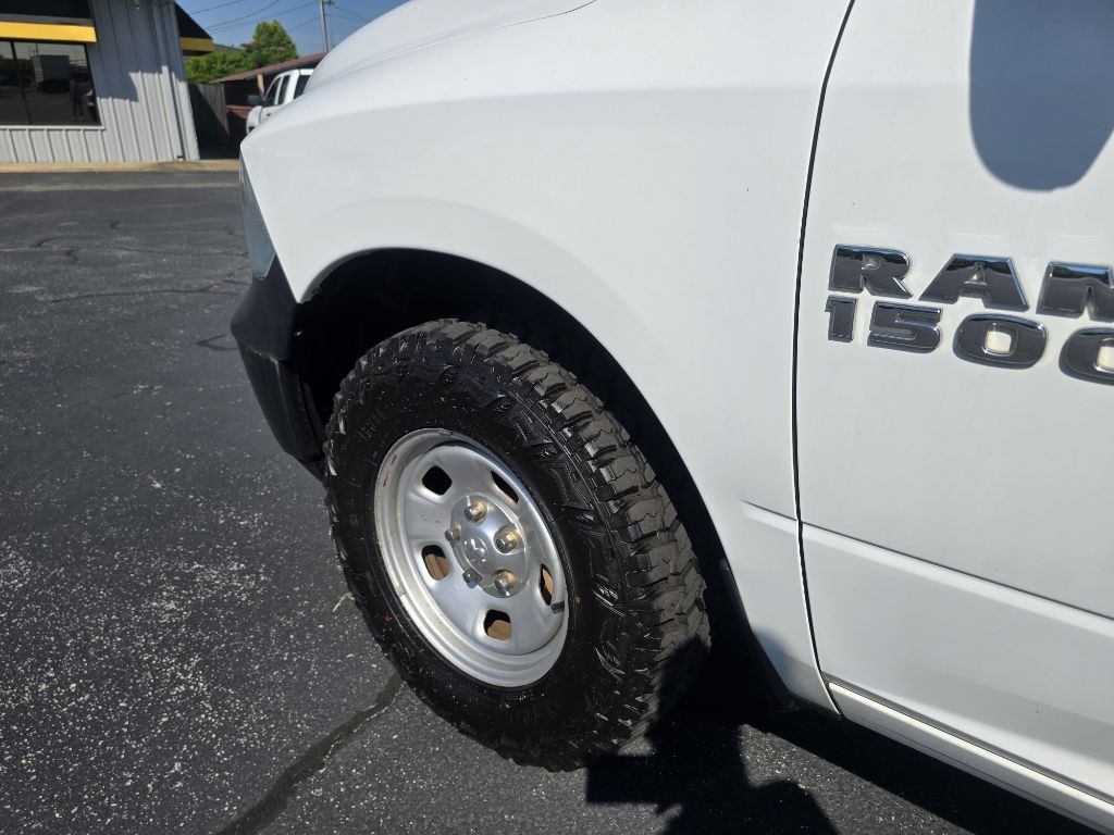 2017 RAM 1500 Image 9