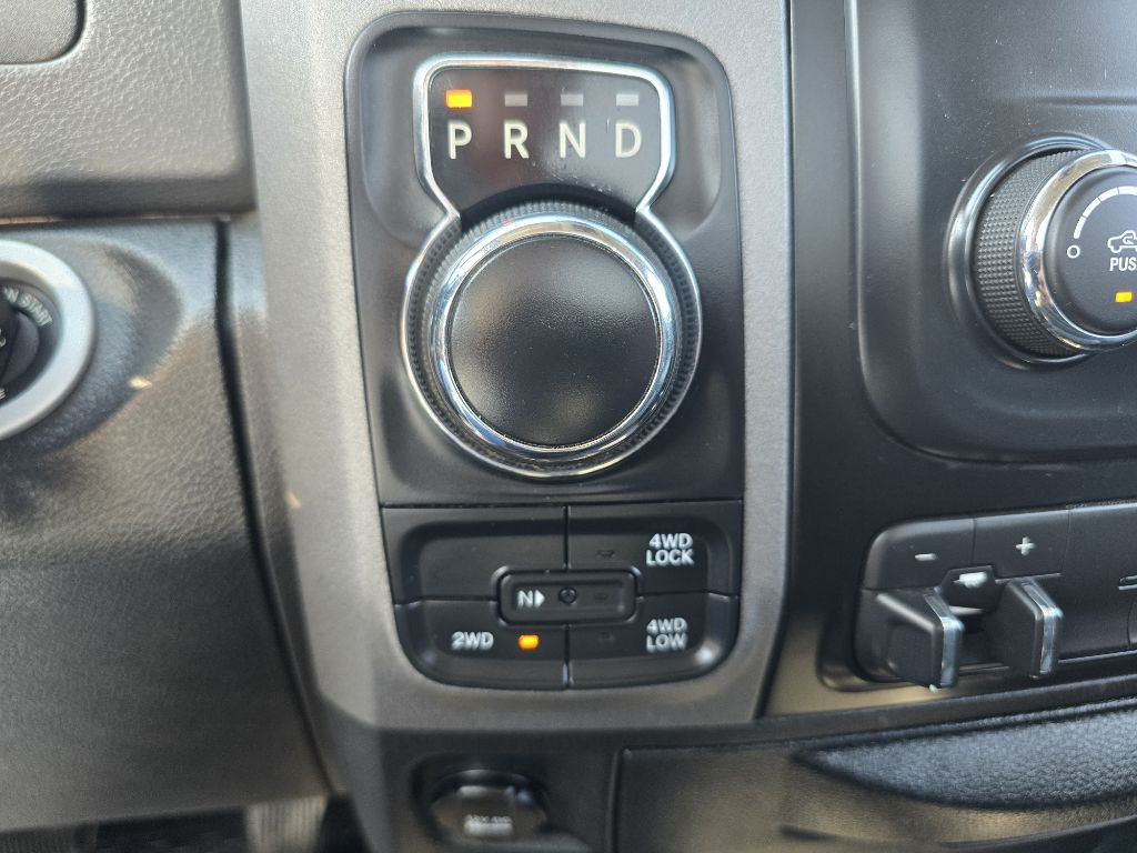 2017 RAM 1500 Image 16