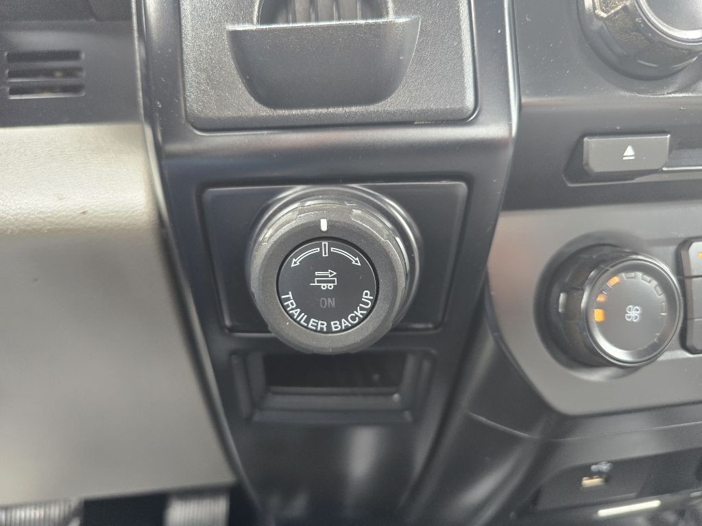 2016 Ford F-150 Image 18