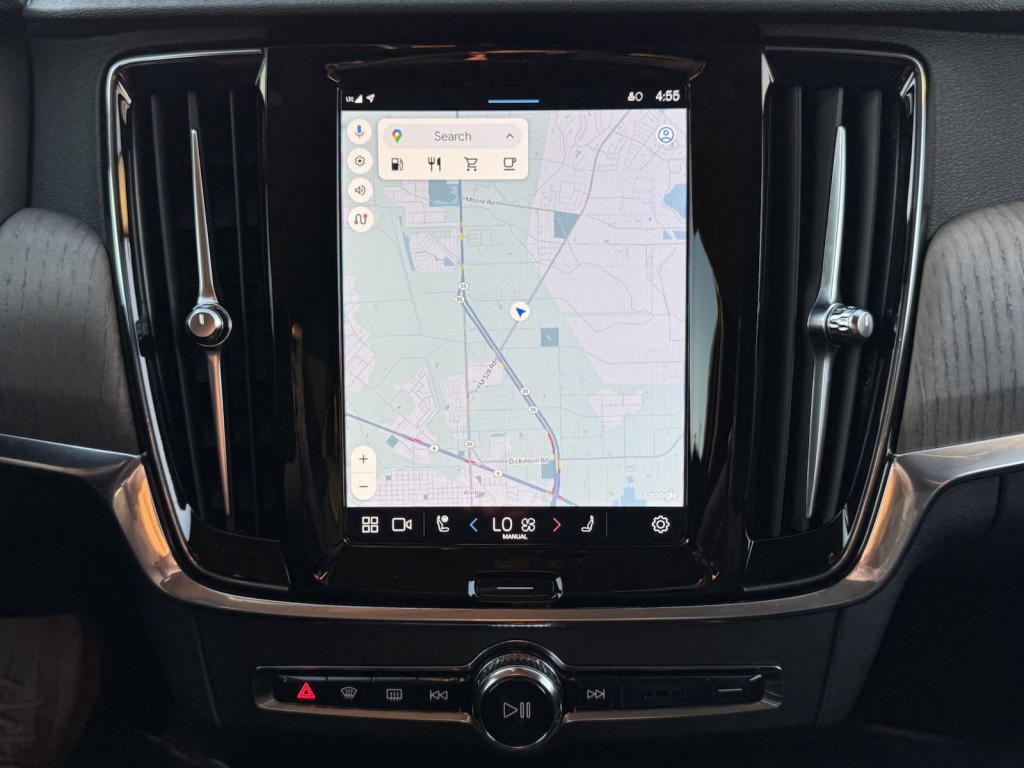 2023 Volvo S90 Image 24