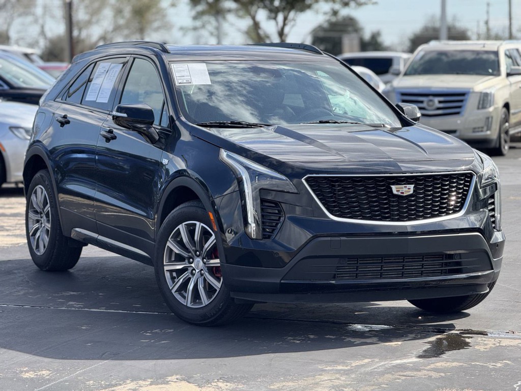 2021 Cadillac XT4 Image 3