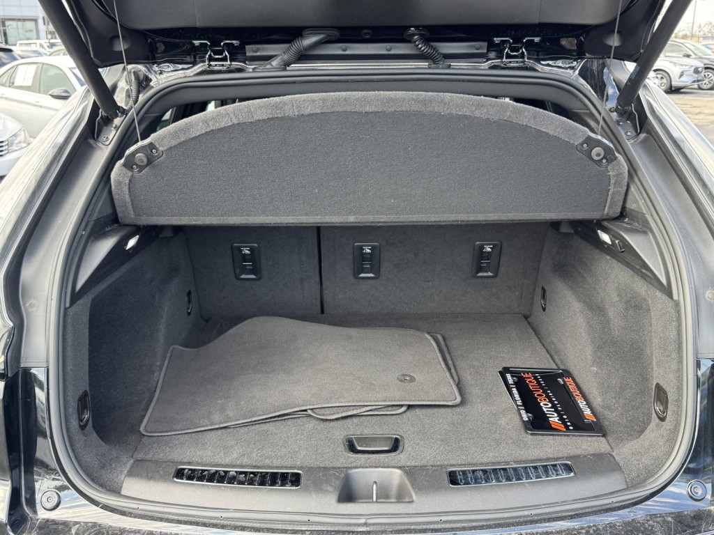 2021 Cadillac XT4 Image 25