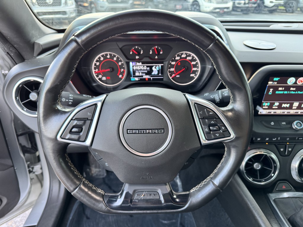 2017 Chevrolet Camaro Image 24