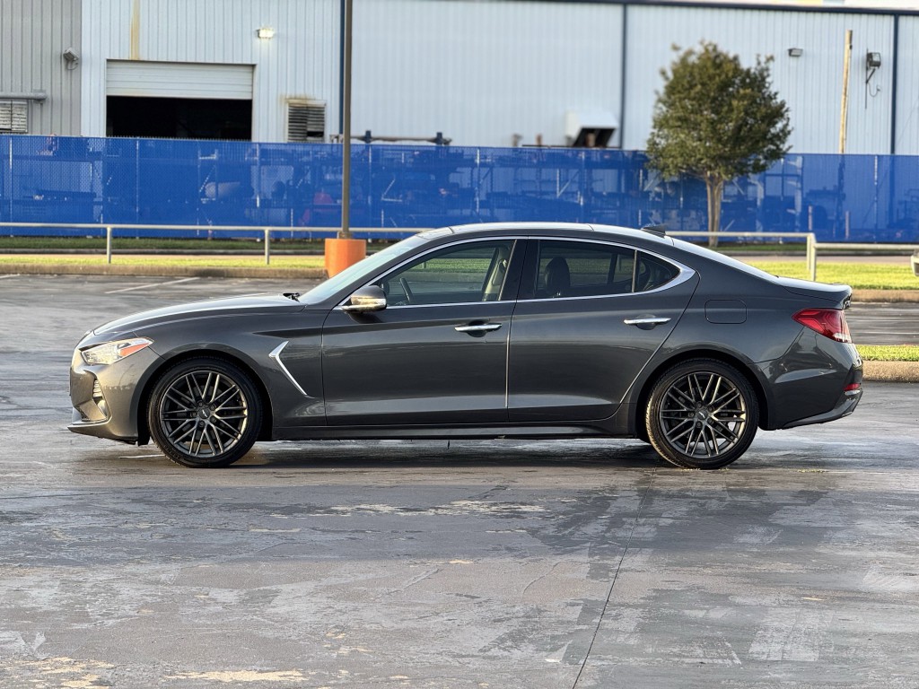 2019 Genesis G70 Image 8