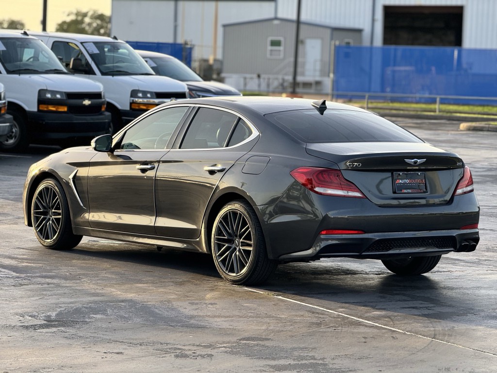 2019 Genesis G70 Image 9