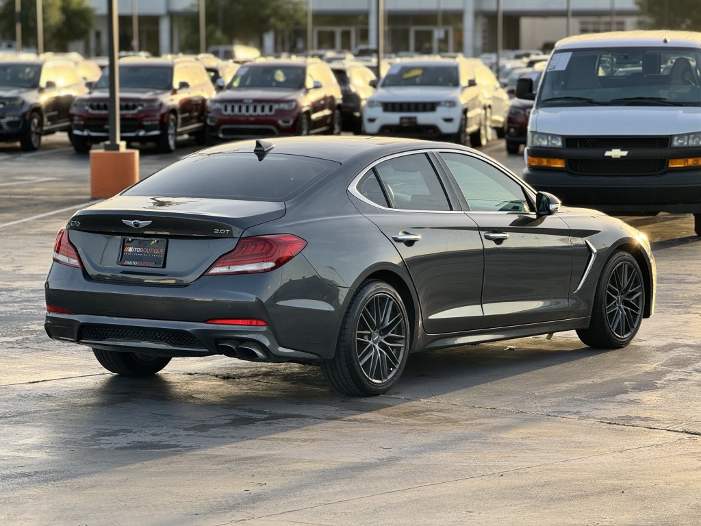 2019 Genesis G70 Image 10