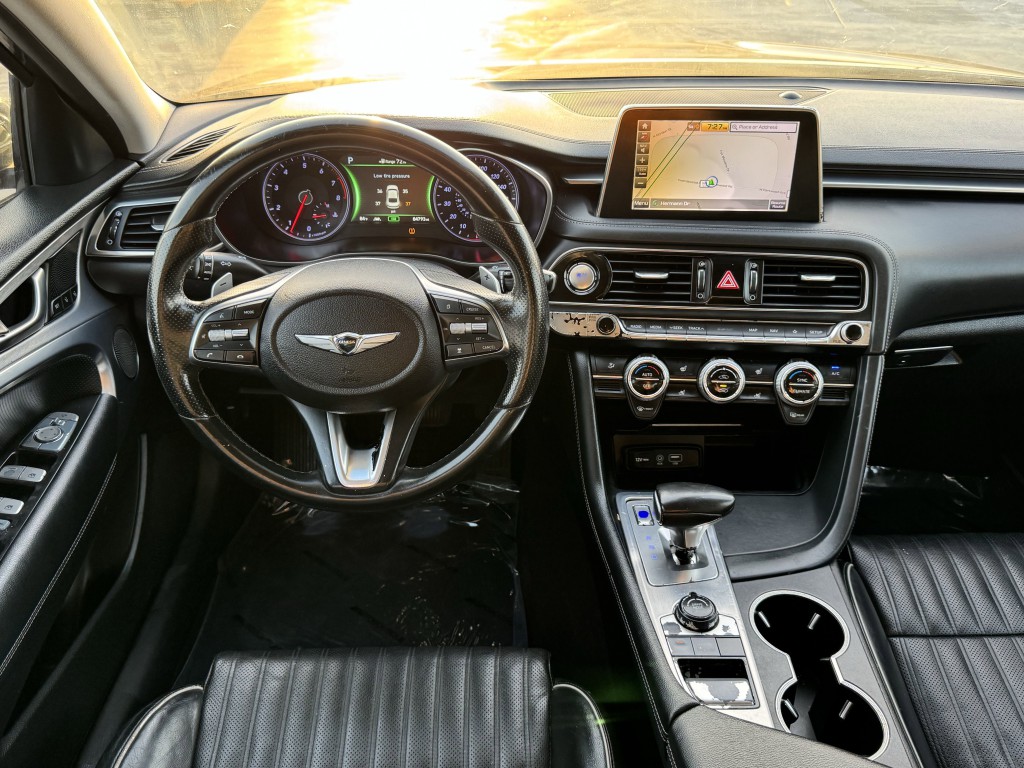 2019 Genesis G70 Image 14