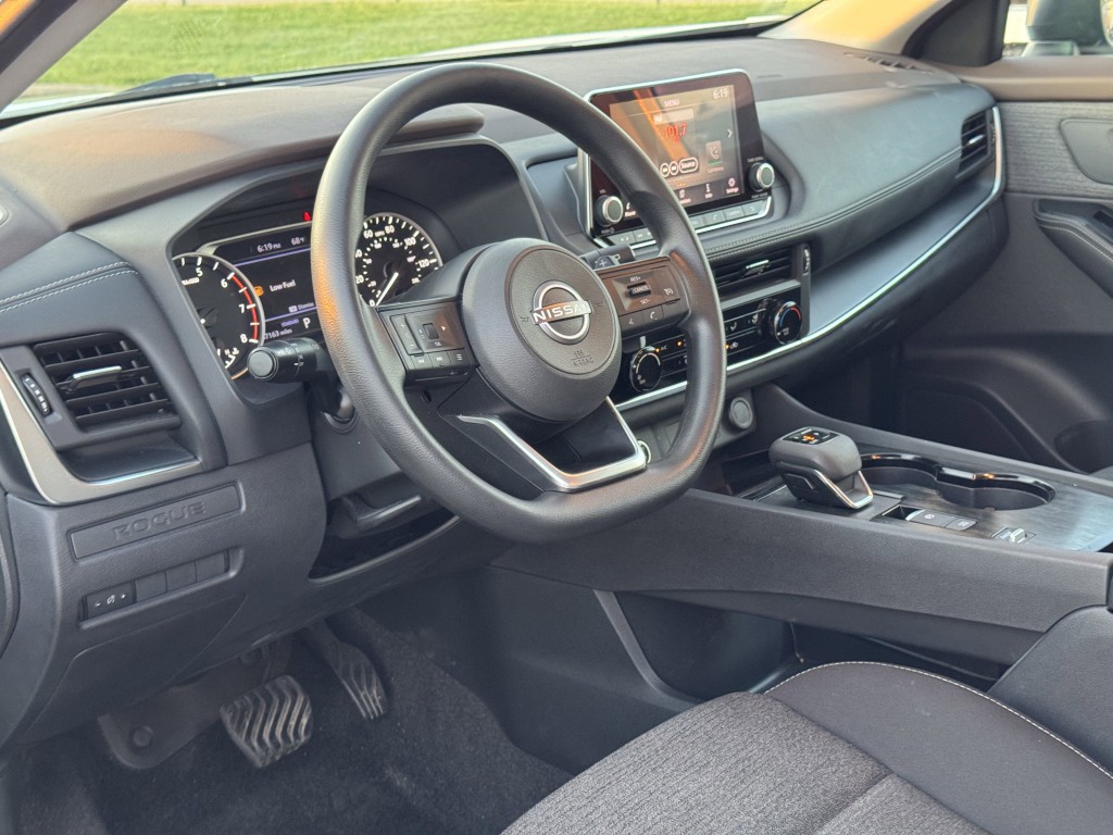 2022 Nissan Rogue Image 12