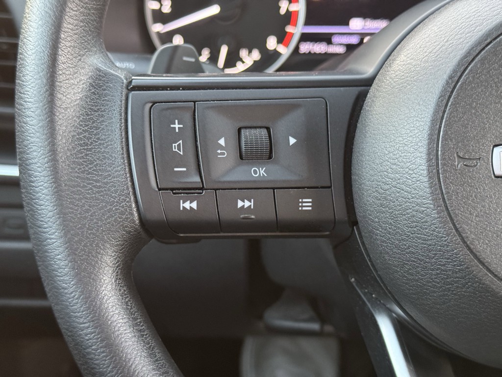 2022 Nissan Rogue Image 16