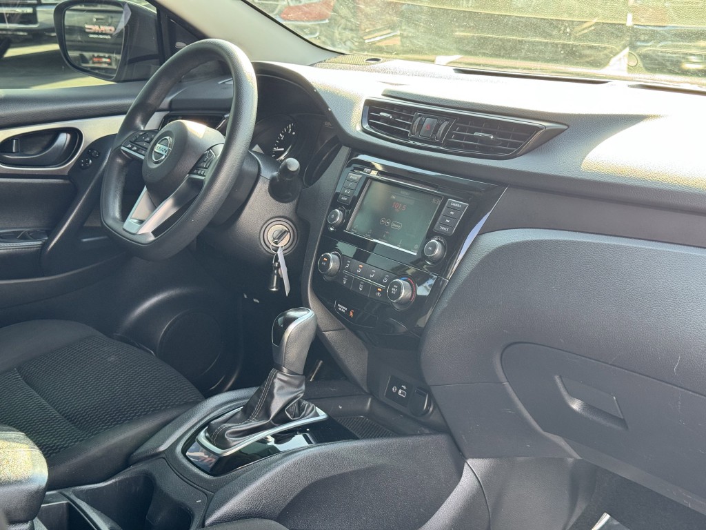 2021 Nissan Rogue Image 13