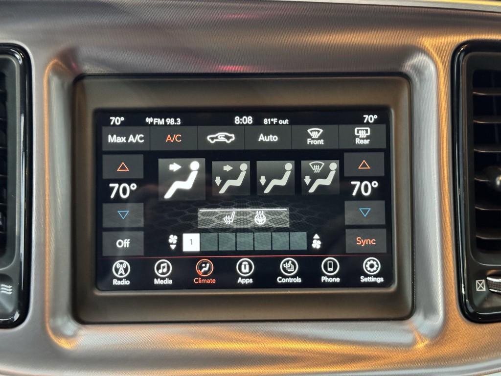 2019 Dodge Challenger Image 19