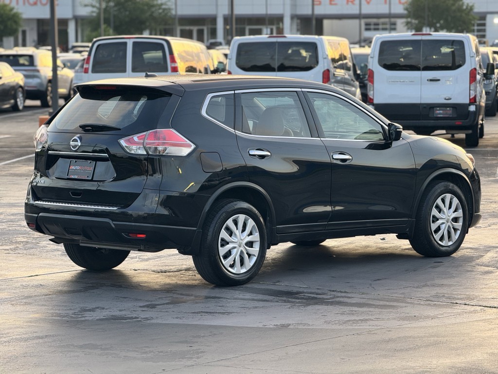 2015 Nissan Rogue Image 10