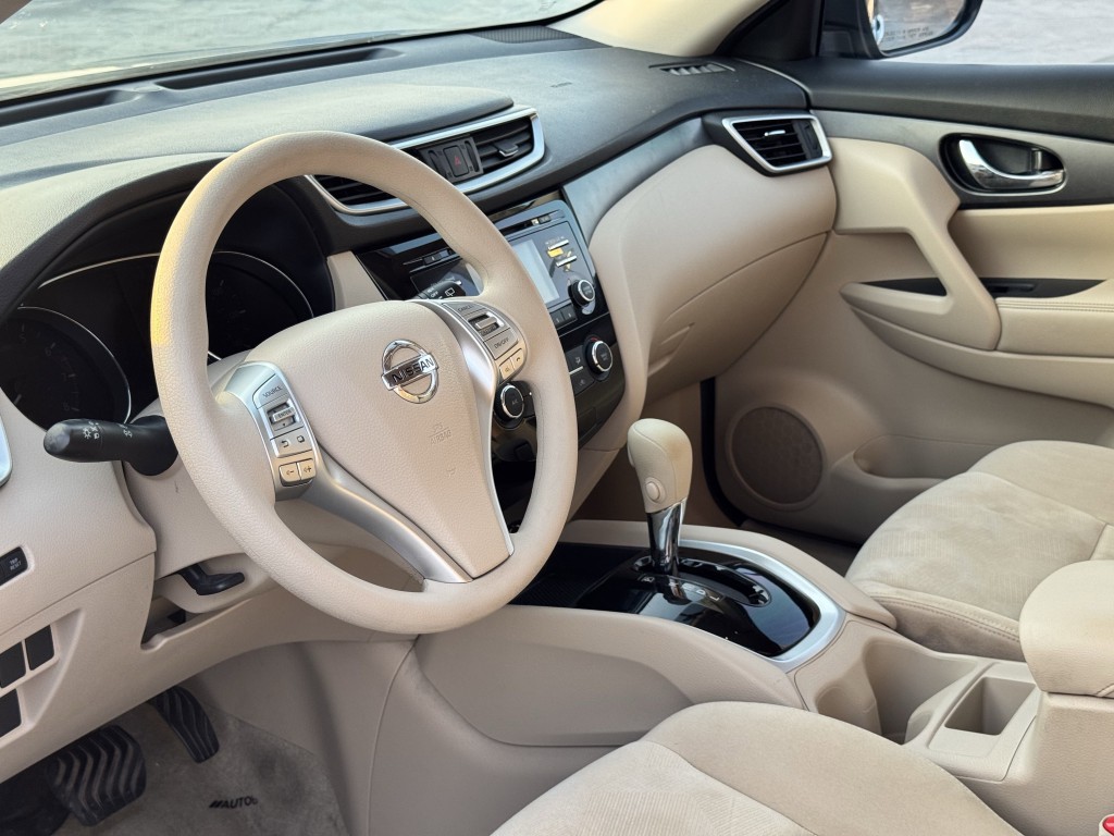 2015 Nissan Rogue Image 12