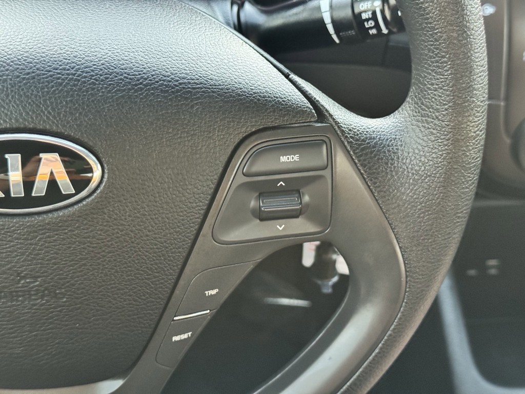 2018 Kia Forte Image 15