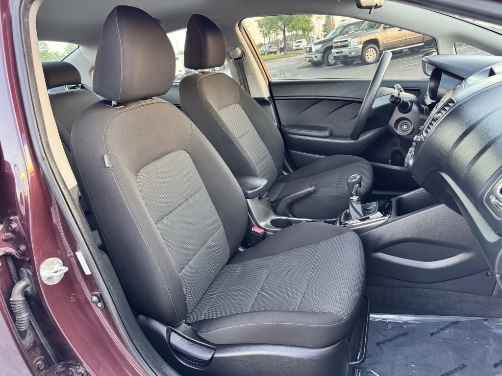 2018 Kia Forte Image 22