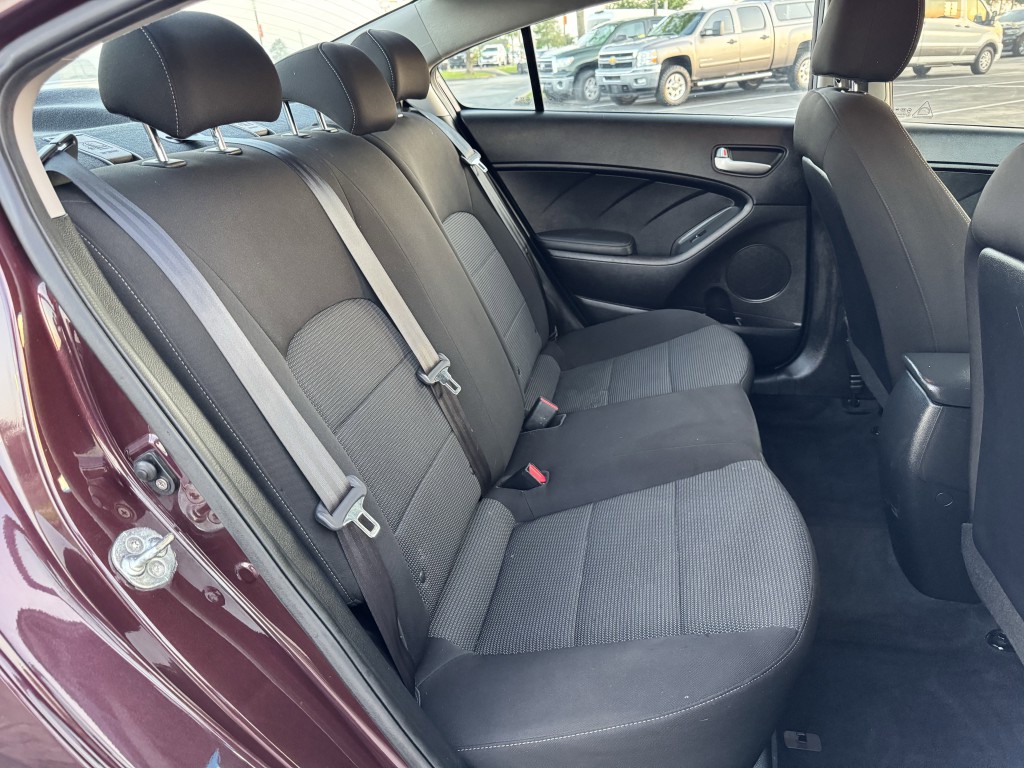 2018 Kia Forte Image 23