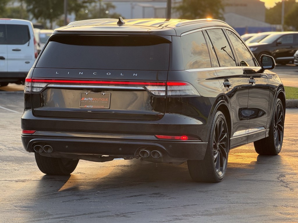 2021 Lincoln Aviator Image 9