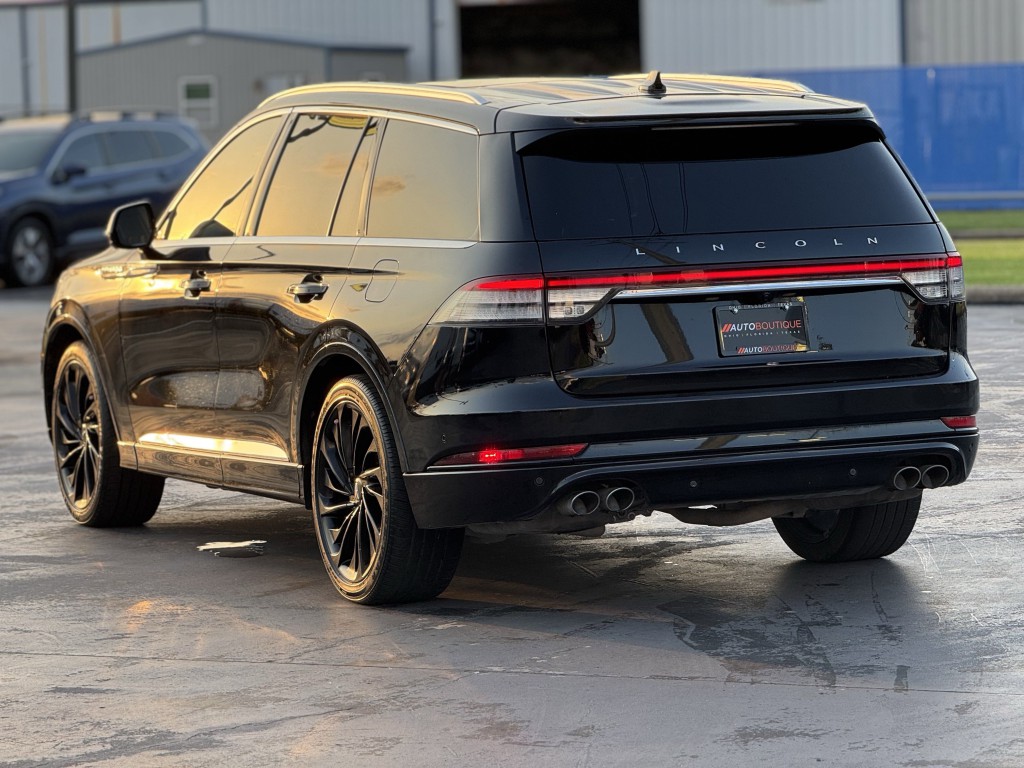 2021 Lincoln Aviator Image 10