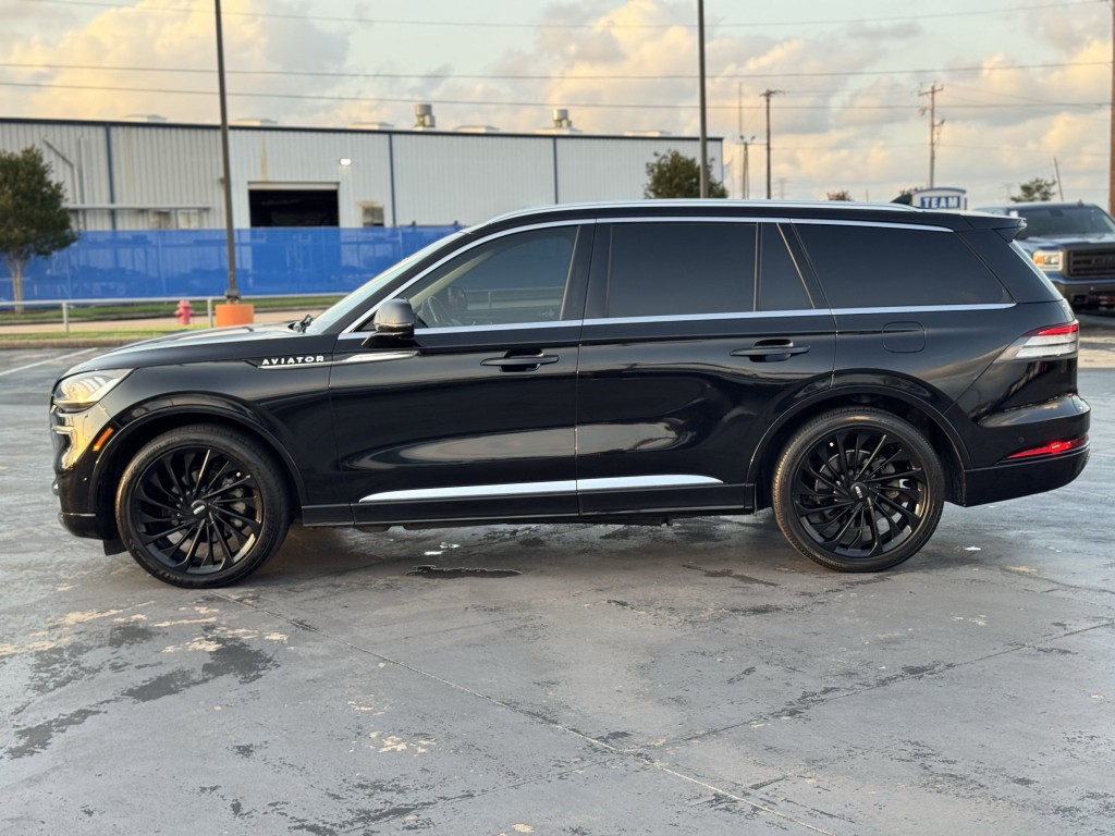 2021 Lincoln Aviator Image 12