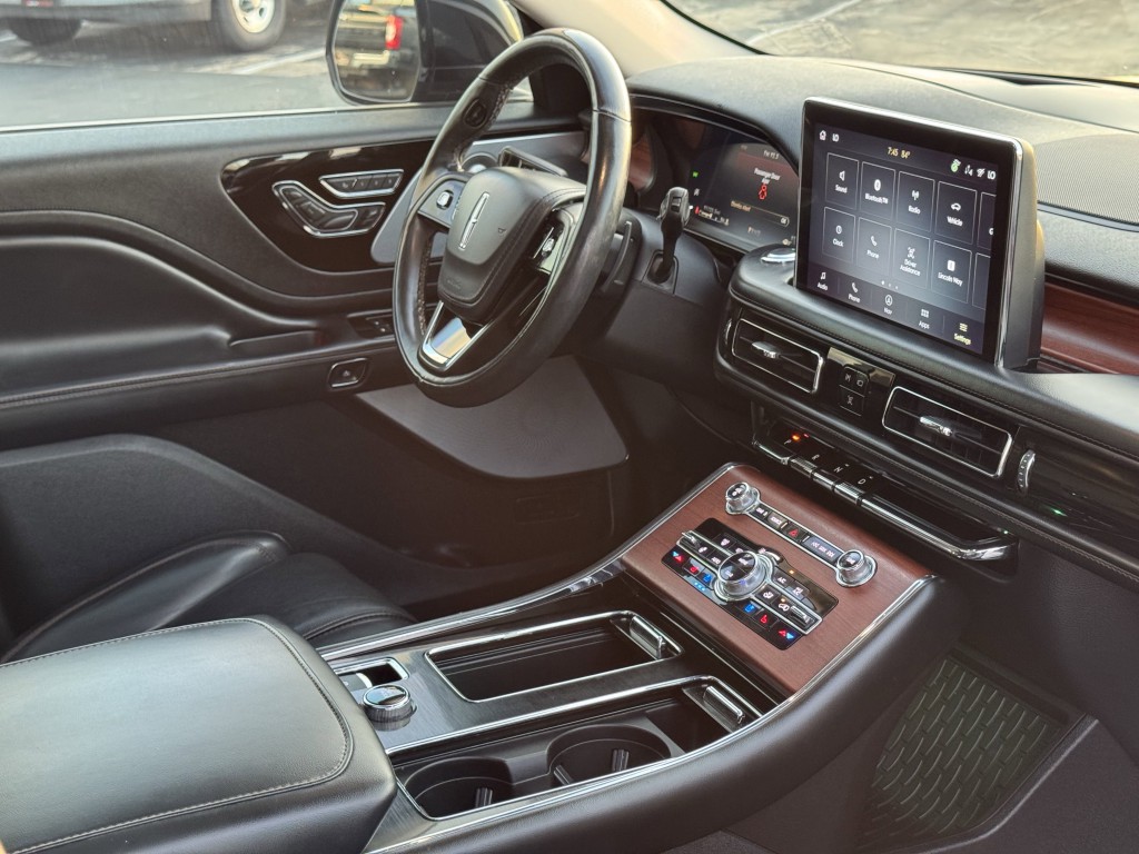 2021 Lincoln Aviator Image 14