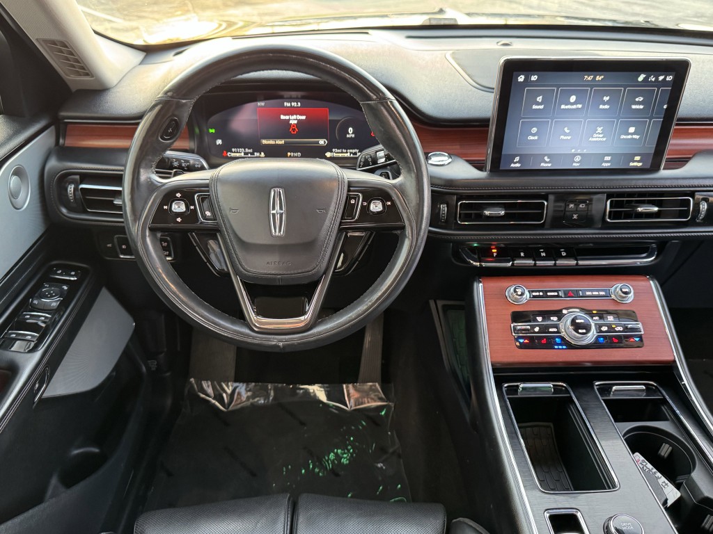 2021 Lincoln Aviator Image 15