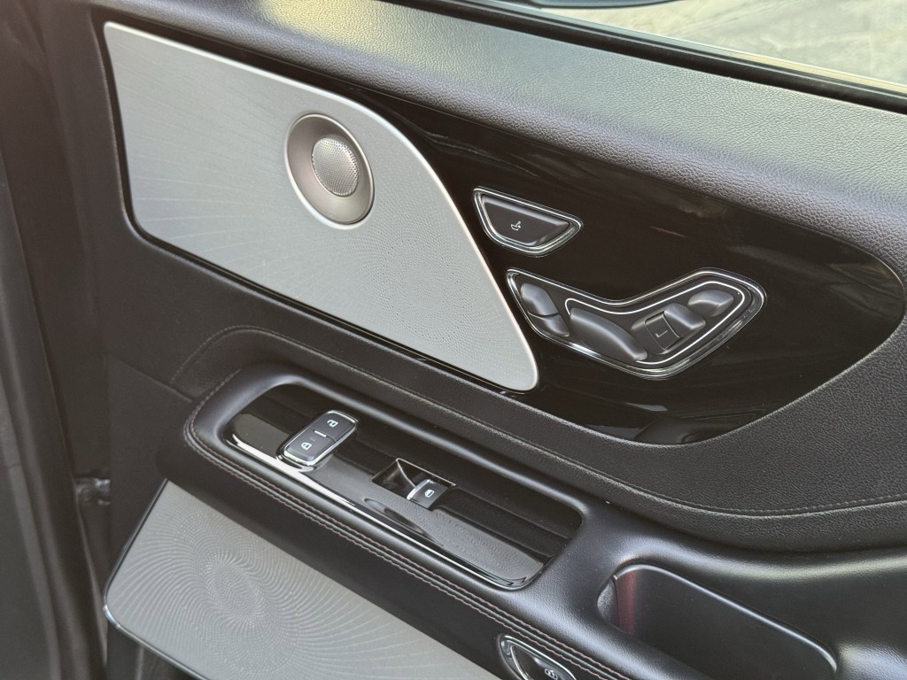 2021 Lincoln Aviator Image 29