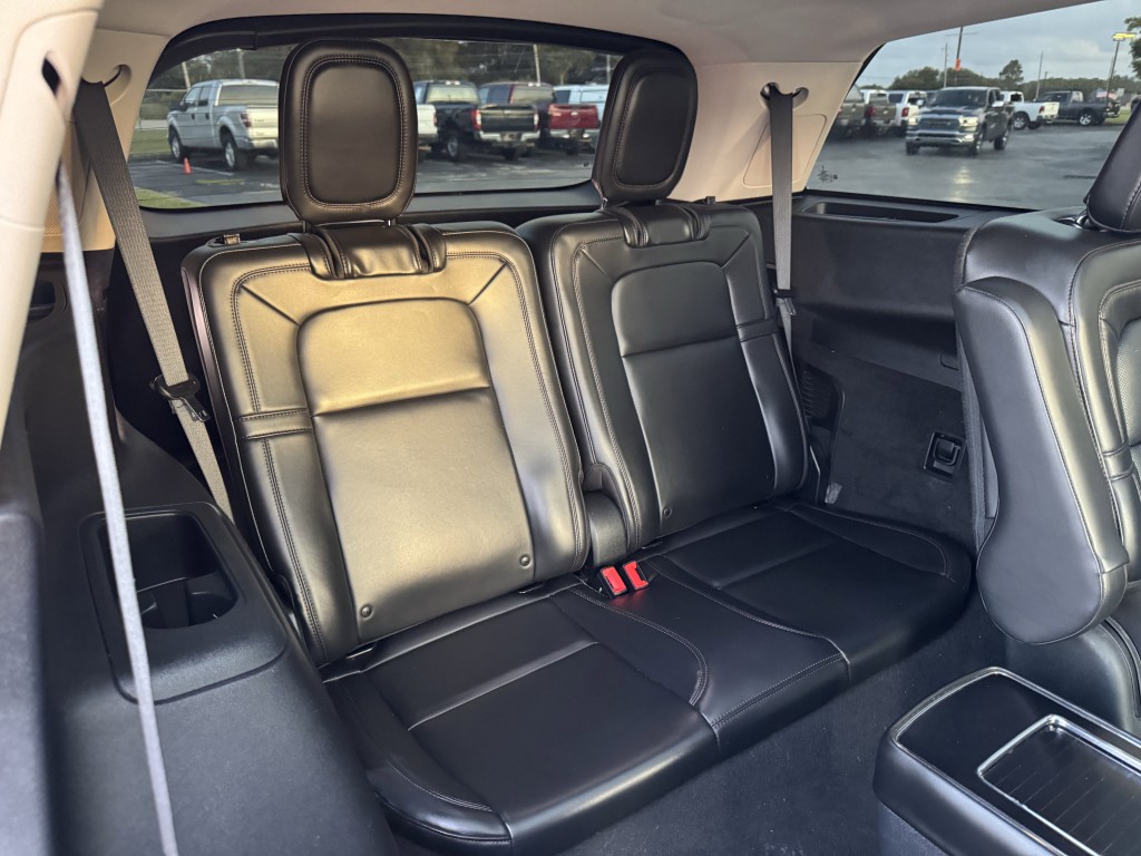 2021 Lincoln Aviator Image 32