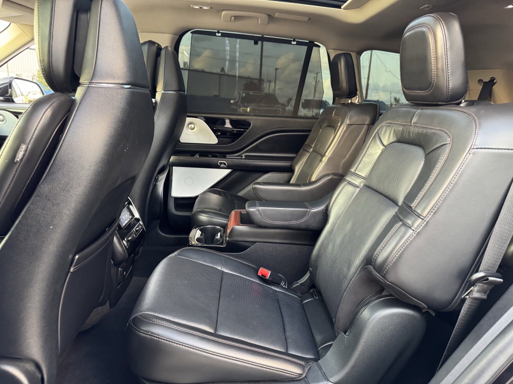 2021 Lincoln Aviator Image 34