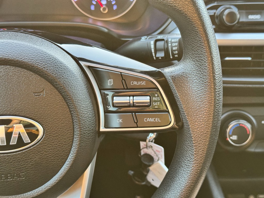 2021 Kia Forte Image 17
