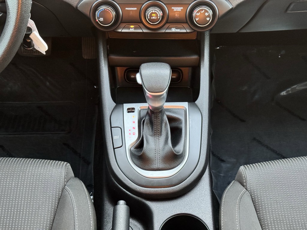 2021 Kia Forte Image 21