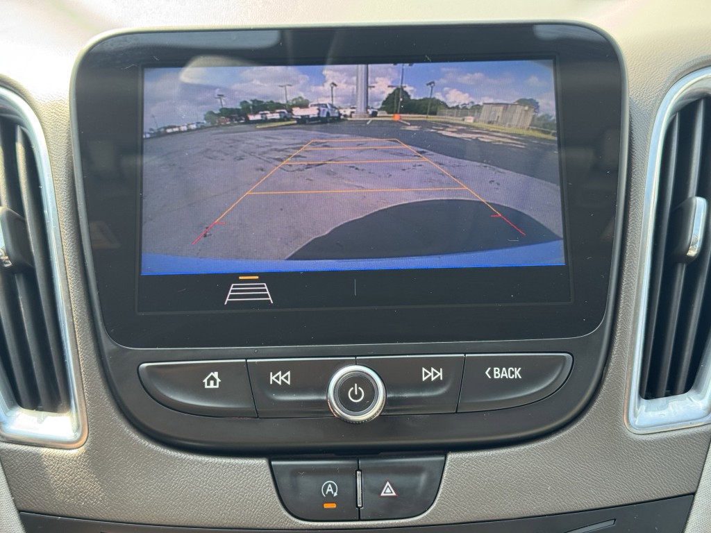 2020 Chevrolet Malibu Image 20