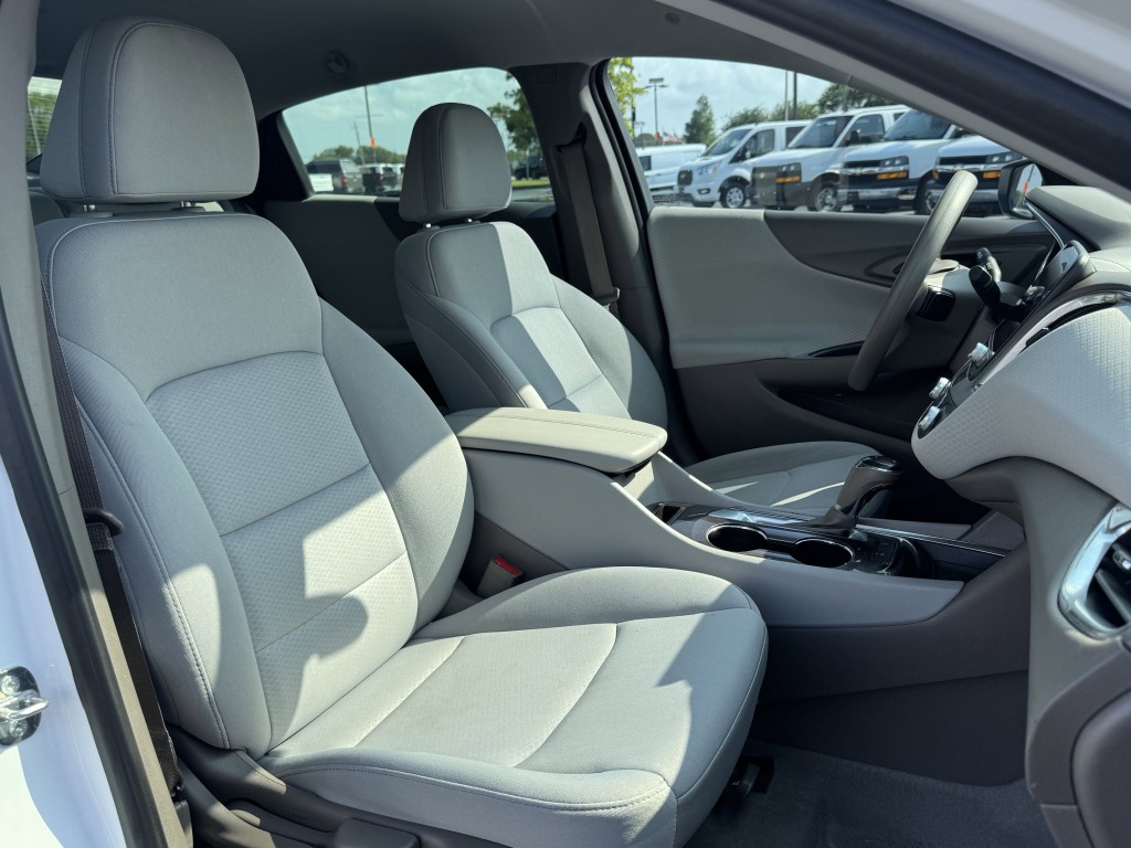 2020 Chevrolet Malibu Image 24