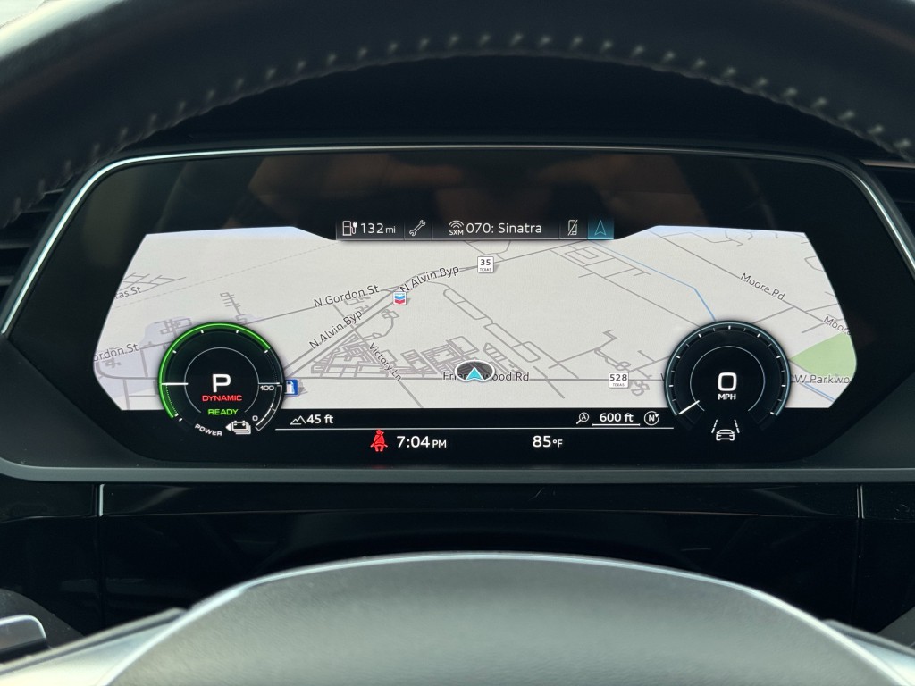 2021 Audi e-tron Image 21